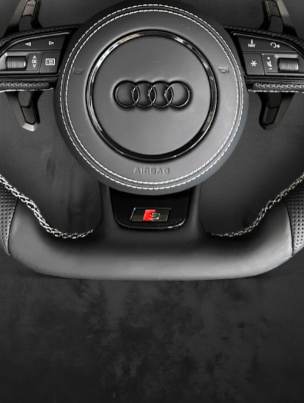 Custom Audi Leather Steering Wheel – White stripe